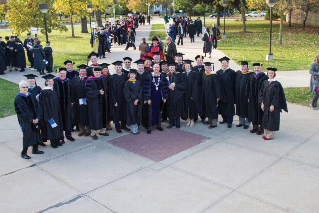 Faculty gathers to take picture during Inauguration