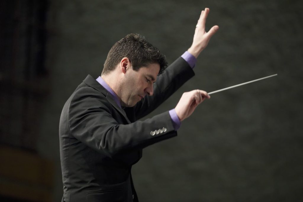 Professor Arau conducting 