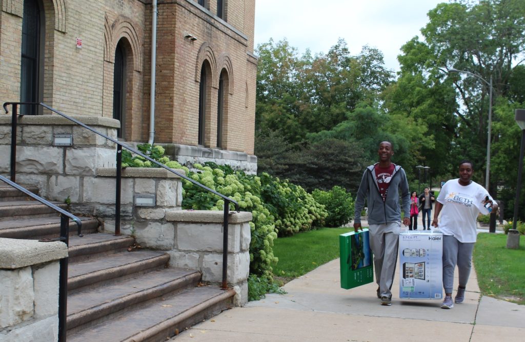 Incoming students moving into residence halls during Welcome Week