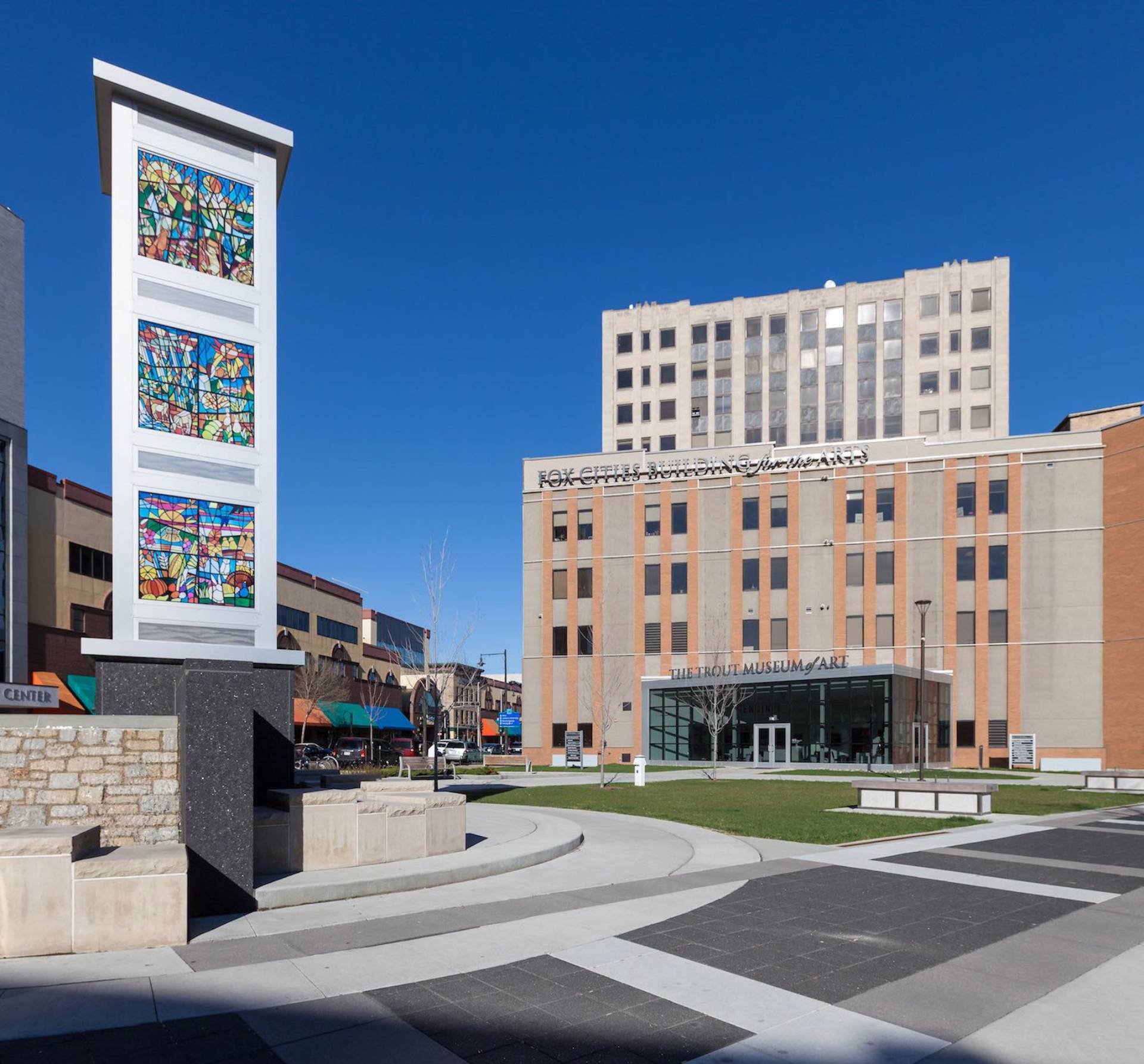 Houdini Plaza with The Trout Museum in the background on a sunny day.