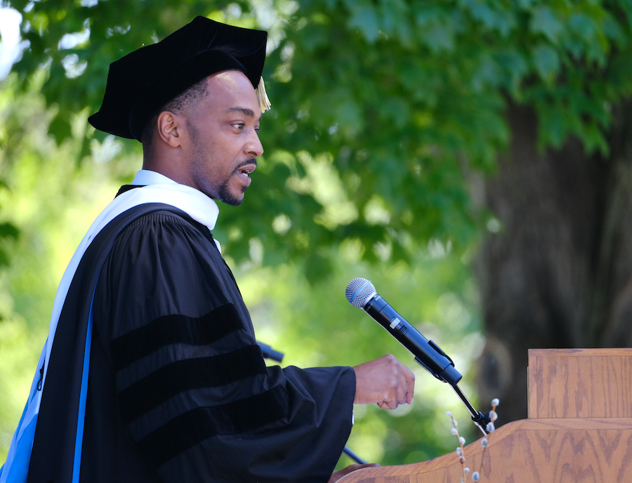 Anthony Mackie speaks at Lawrence's 2022 Commencement on Main Hall Green.