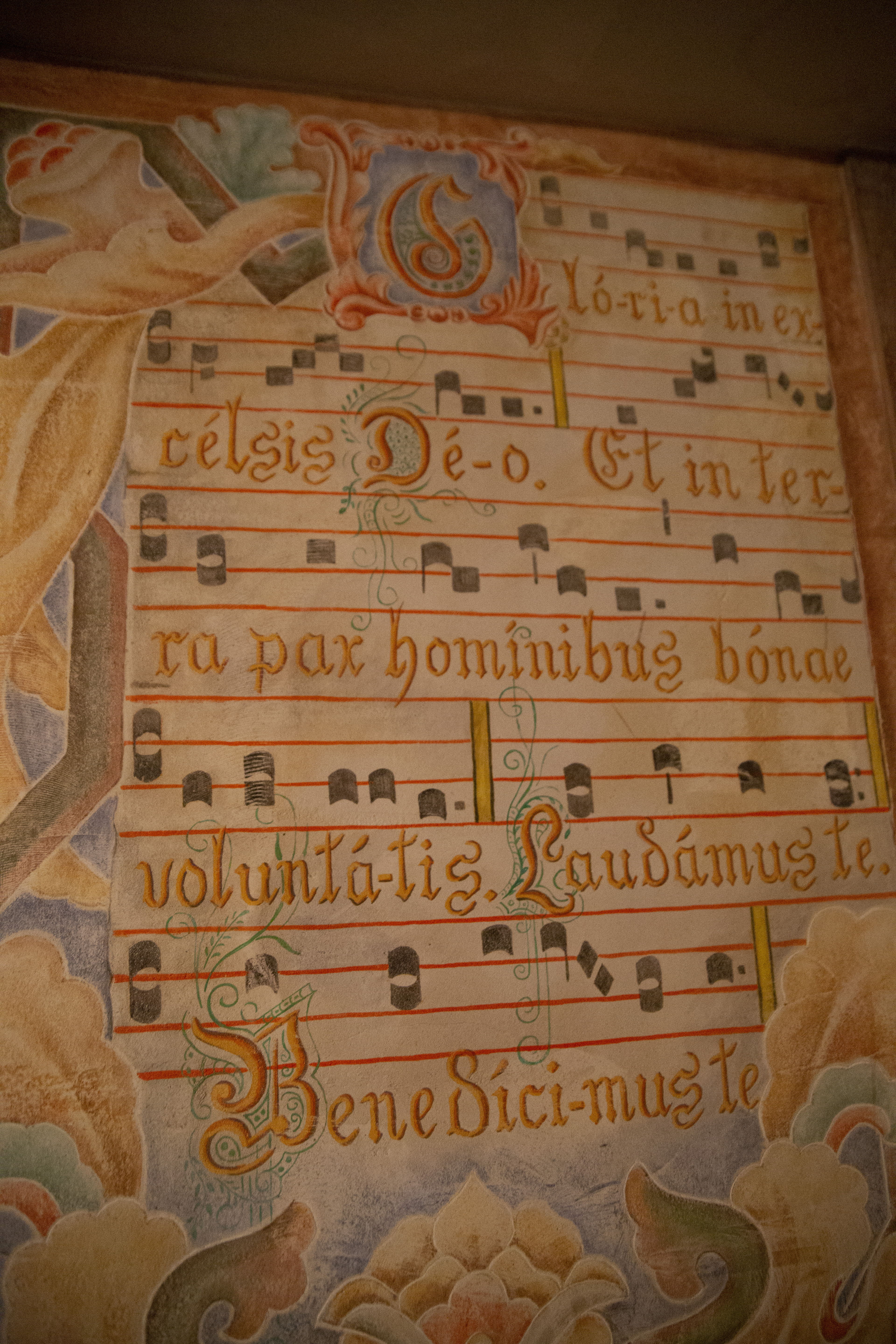 A photo of the musical cleft mural in the Boynton Chapel