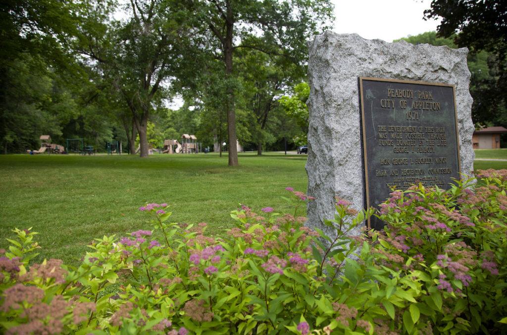 Entrance to Peabody Park 