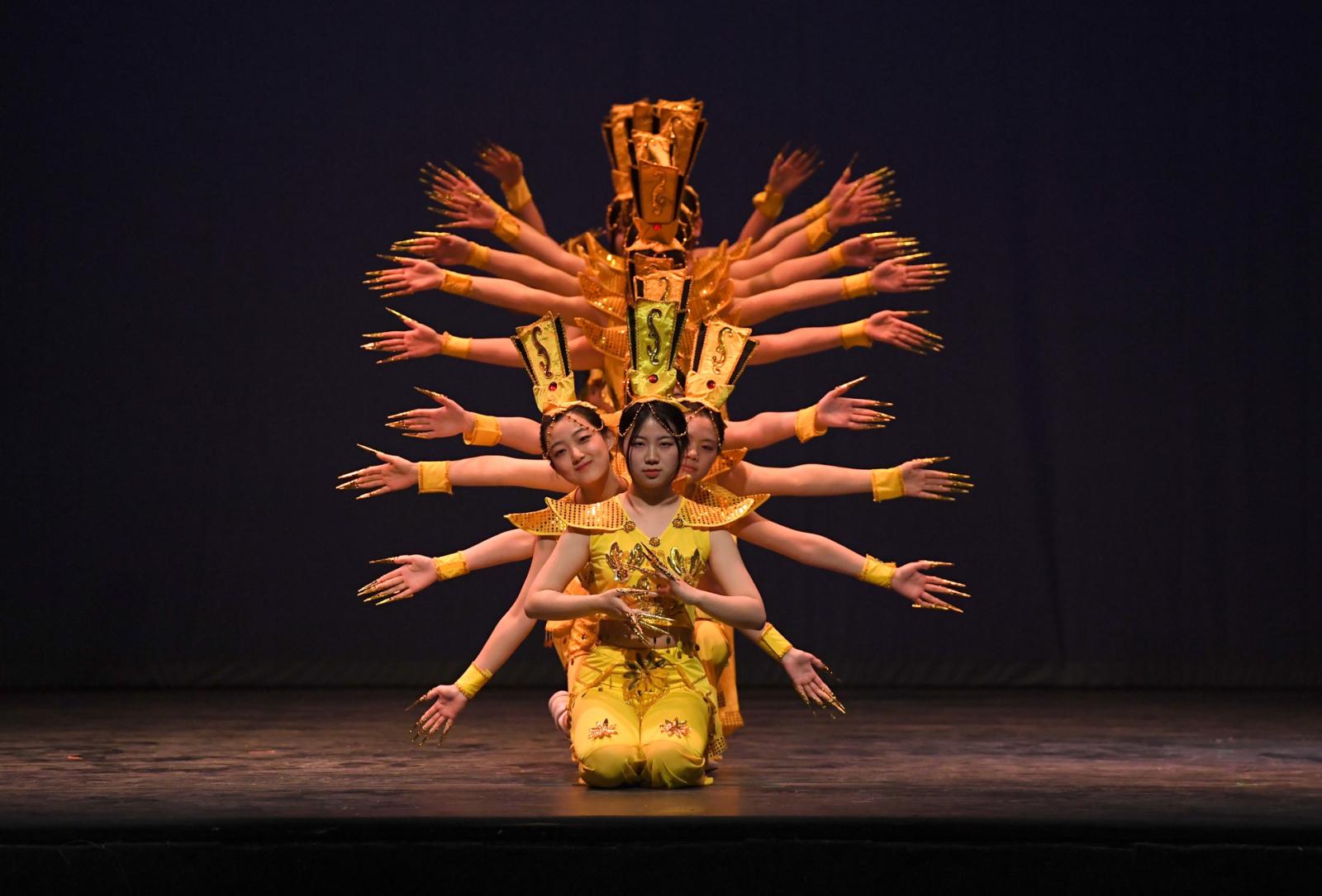 Performance of Thousand-hand Guan Yin at 2018 Cabaret.