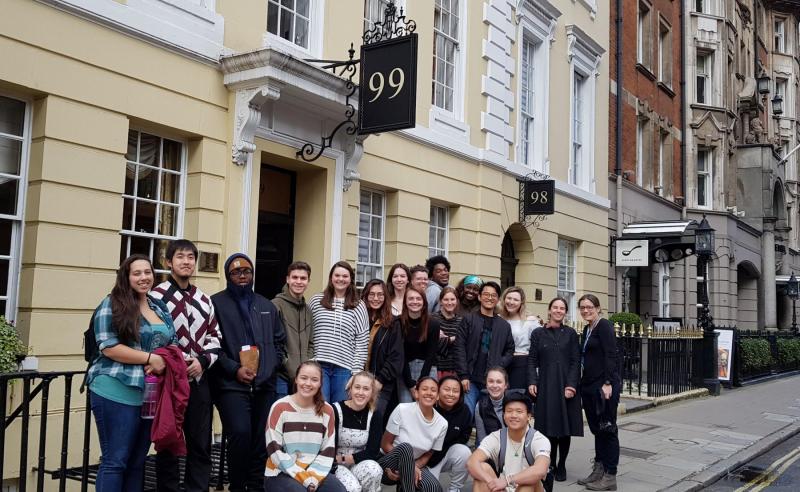 Students grouped for a photo in front of the London center (pre-pandemic)