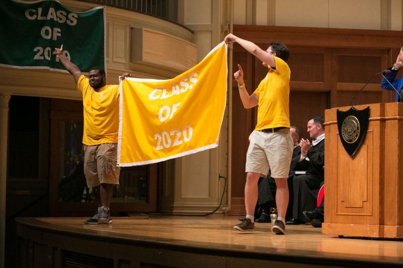 Presenting of the yellow class flag to the class of 2020
