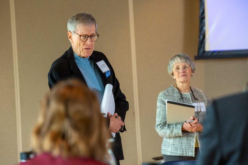 John Gardner and Betsy Barefoot talk with faculty and staff during the Gardner Institute Workshop in Warch Campus Center.