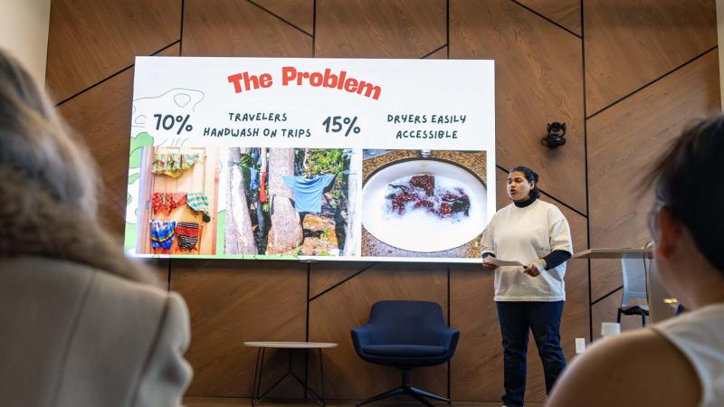 Business and Entrepreneurship student competing in The Pitch contest in the Lawrence Business & Entrepreneurship Center