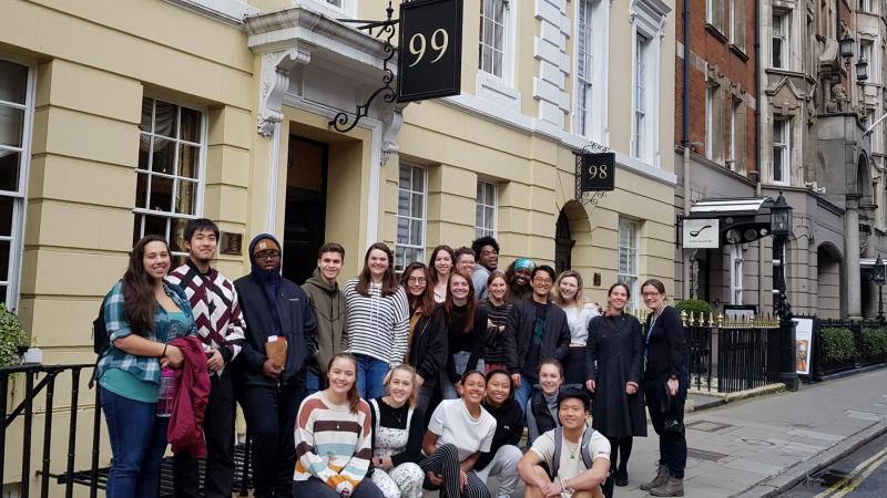 Students grouped for a photo in front of the London center (pre-pandemic)