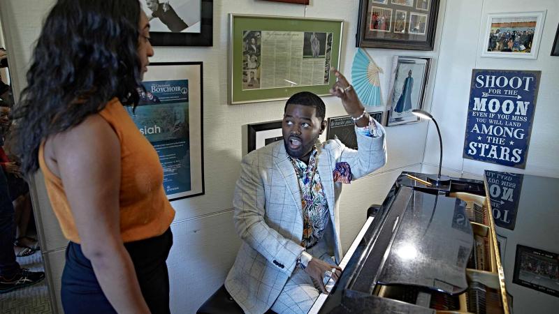John Holiday works with a student at Lawrence Conservatory of Music