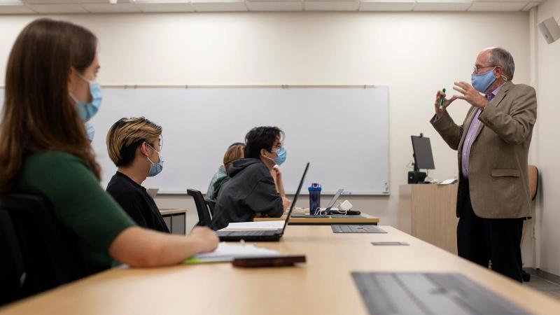 Shaun Donnelly, Distinguished Visiting Scarff Professor, speaks to students