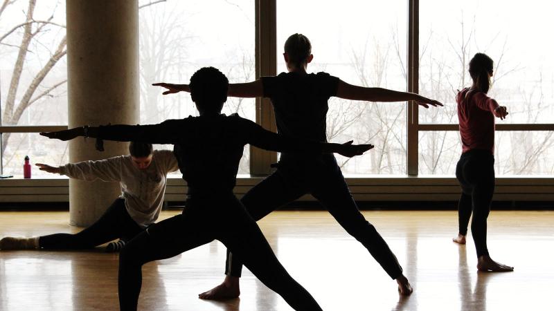 Dancers dancing 