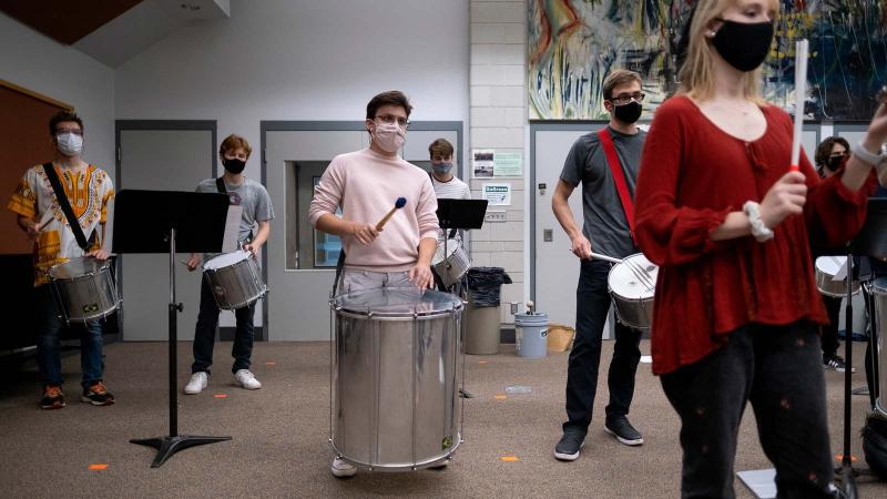 Sambistas percussion rehearsal