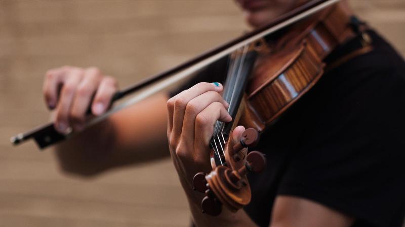 Man playing violin