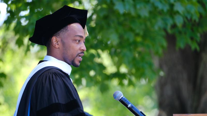 Anthony Mackie speaks at Lawrence's 2022 Commencement on Main Hall Green.