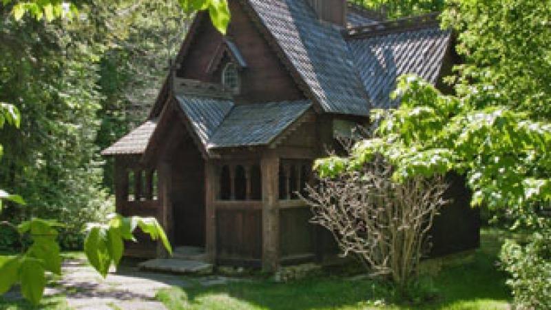 Bjorklunden Boynton Chapel Exterior with Trail