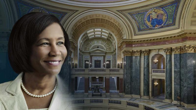 President Laurie Carter and Wisconsin Capitol Rotunda