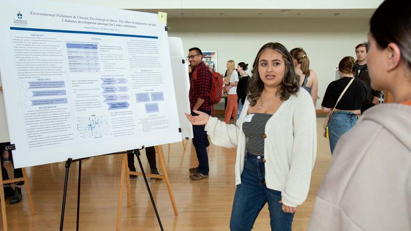 Student presents research at Biofest