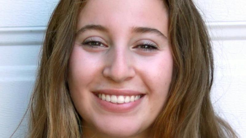 Eliana Stern '23 profile pic