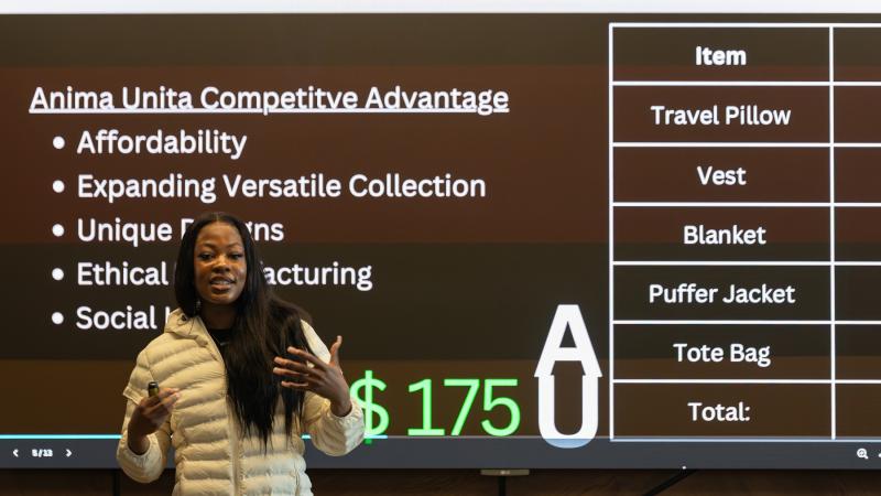 Faith Onukaogu makes her pitch during LaunchLU.
