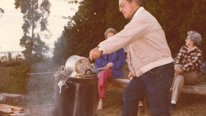 Joe Hopfensberger's famous fish boil 