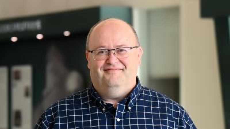 Casey Peterson '96 bio pic