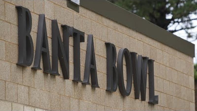 Preview image for the video "Lawrence Athletics Celebration Competition".