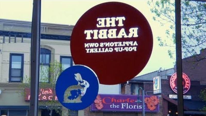 Preview image for the video "This Is Lawrence - Pop-Up Gallery".