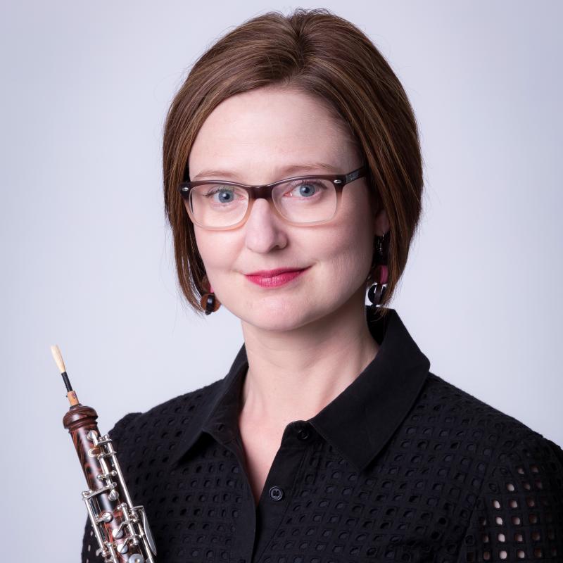 Nora Lewis with oboe