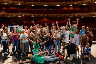 MET team and participants wave at the Fox Cities P.A.C.