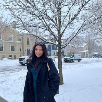 Fariah posing for photo in snow