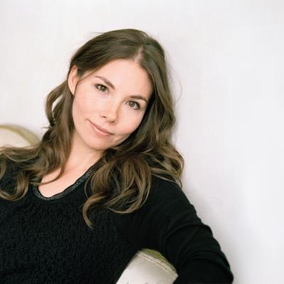 Marjorie Liu ’00