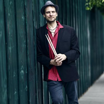 Headshot of drummer Ari Hoenig.