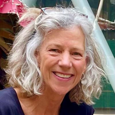 Stephanie Howard Vrabec '80