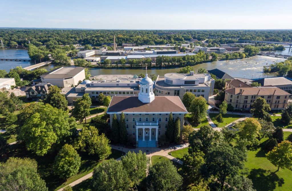 Two LU students earn Fulbrights; one to study in U.K., one to teach in Mexico