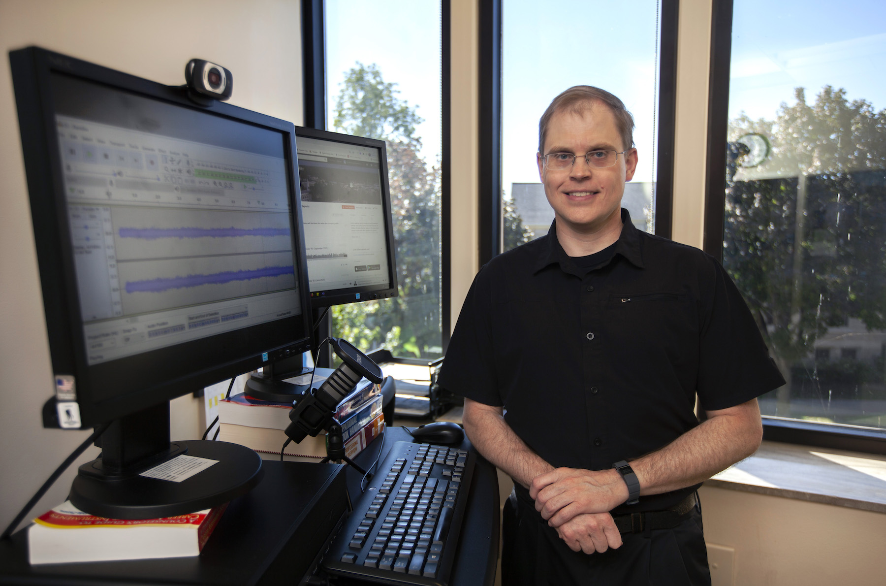 Tuning in with Ty Collins: Career Center podcast connects alumni, students