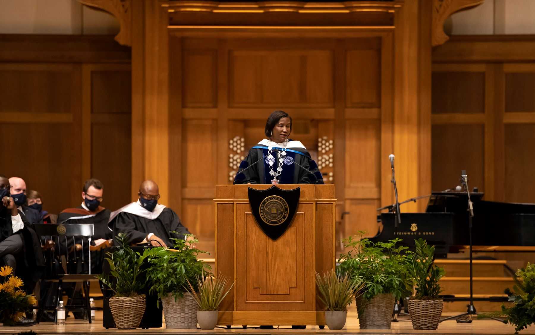 Carter inaugurated amid messages of light, mentoring, and commitment to liberal arts