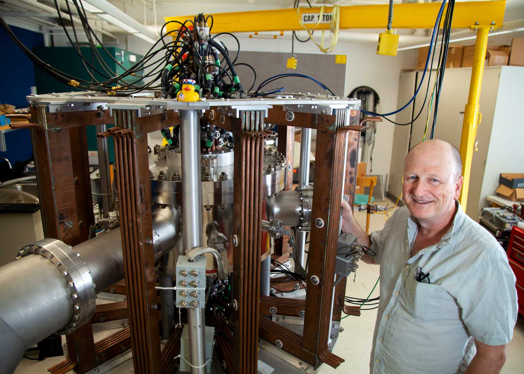 NSF grant allows Stoneking to expand physics research in non-neutral plasmas