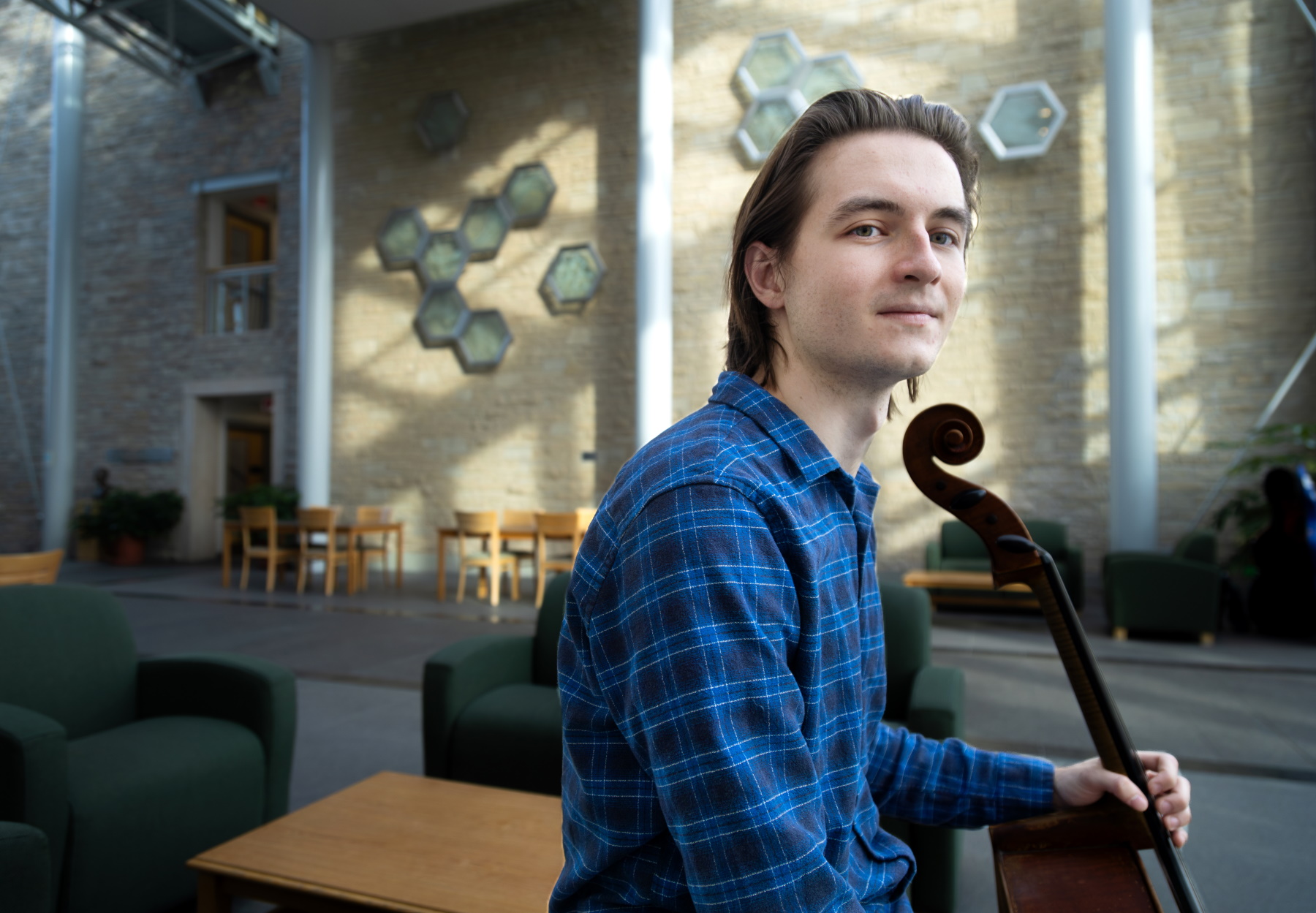 Lawrence sophomore David Smith studies math, physics without abandoning his beloved cello