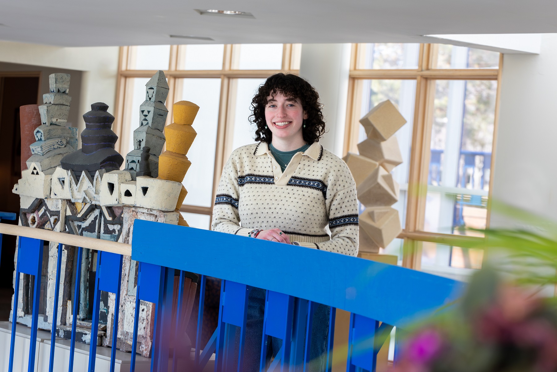 Senior Maddy Tevonian uses study abroad to fuel journey in religious studies, art history