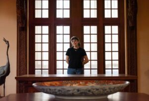 Senior Emma Jacobs’ research contributes to preservation of historic Teakwood Room